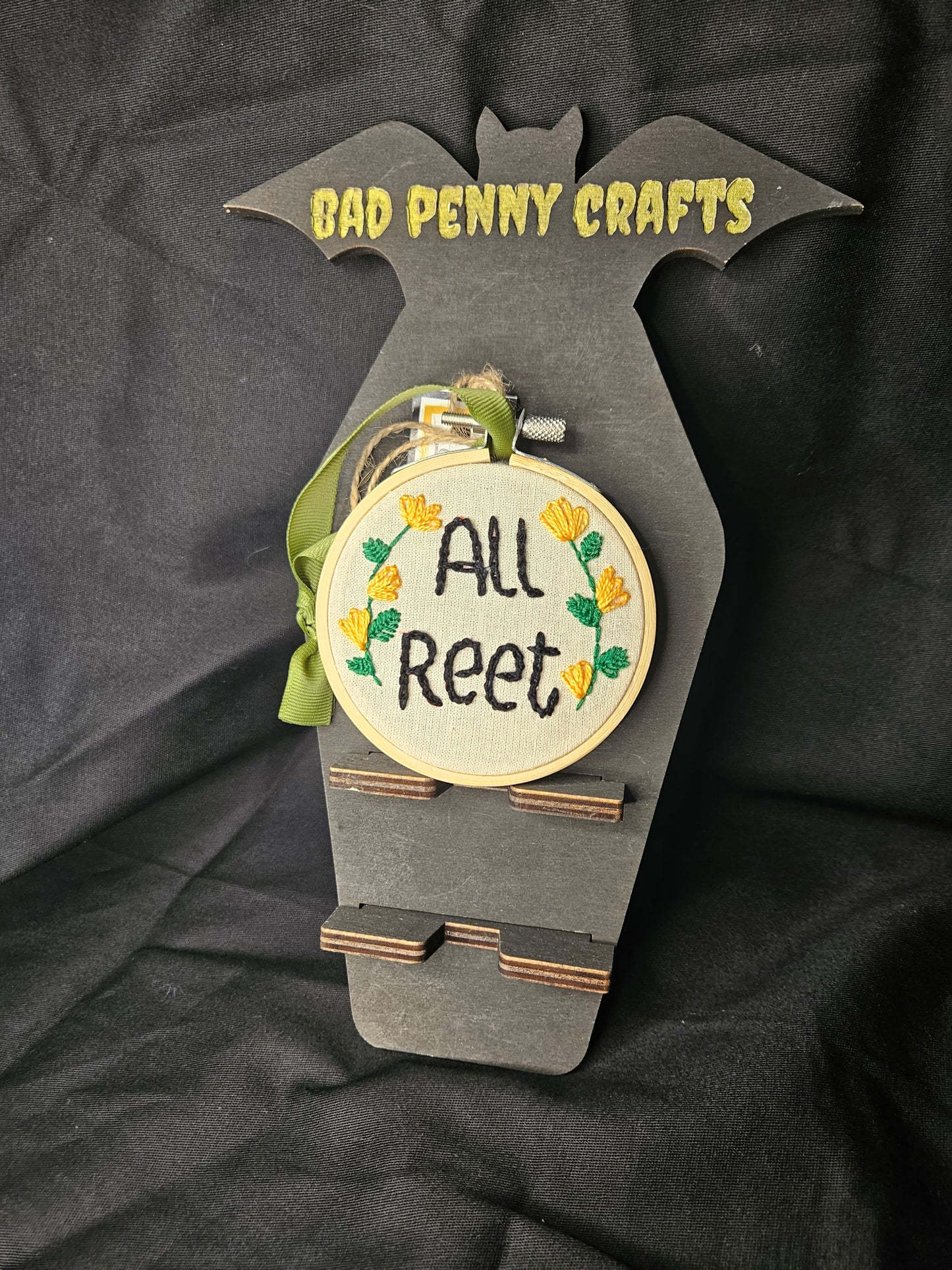 Hand Embroidered Yorkshire Quote - All Reet