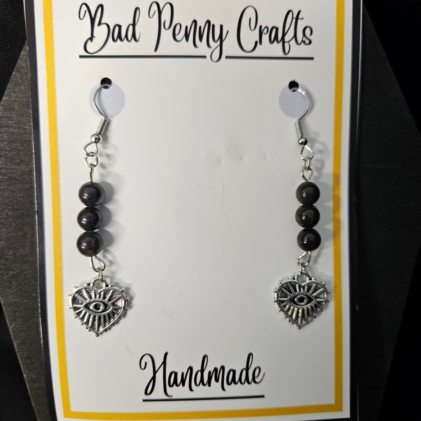 Sacred heart earrings - Handmade