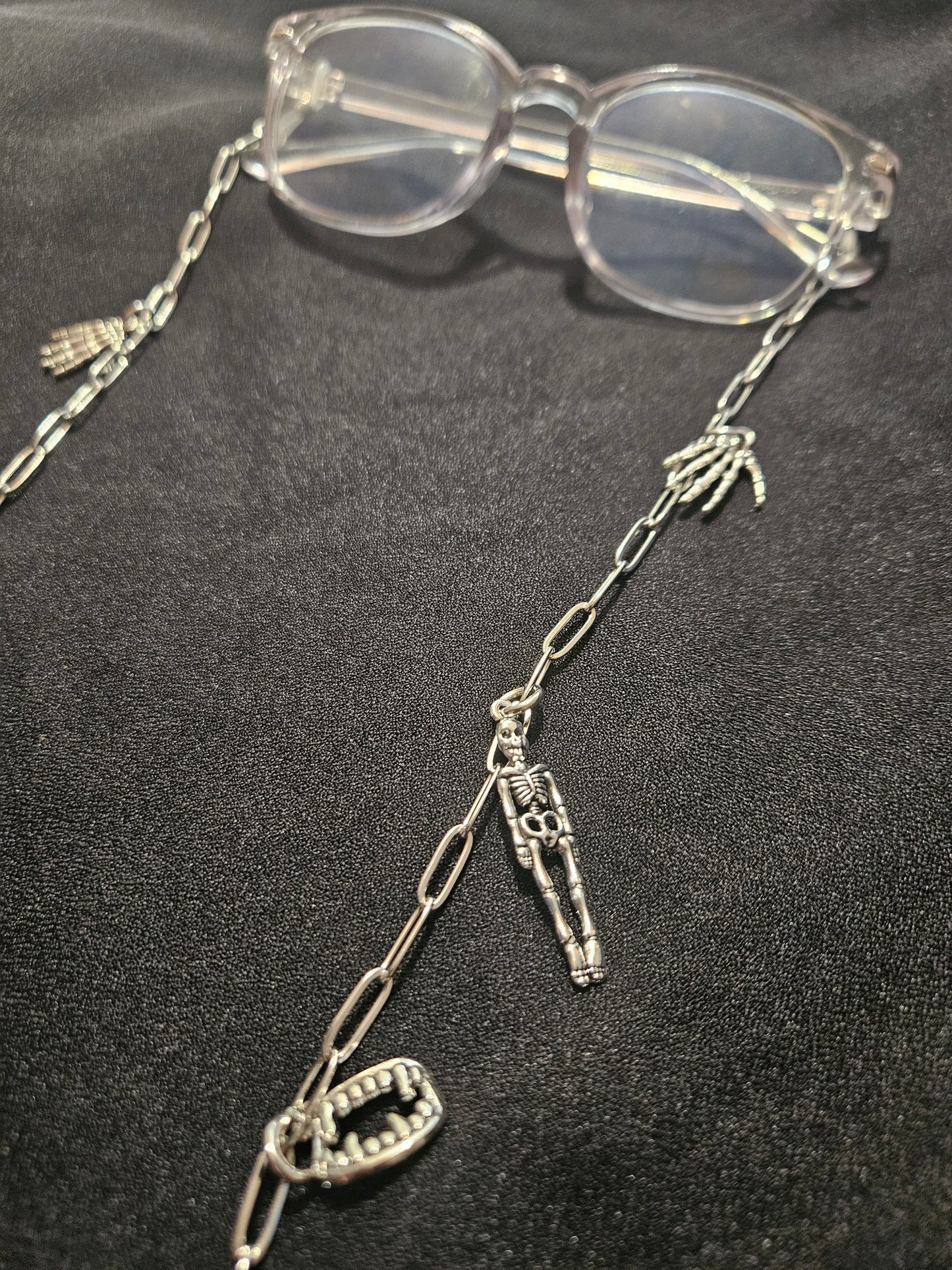 Spooky and Unusual Glasses Chain
