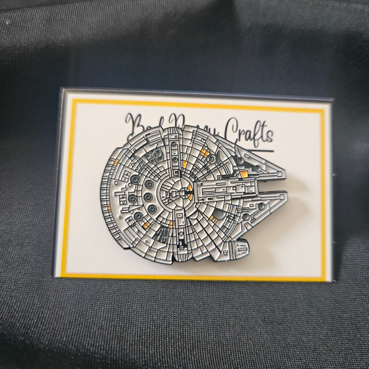 Millennium Falcon Enamel Pin