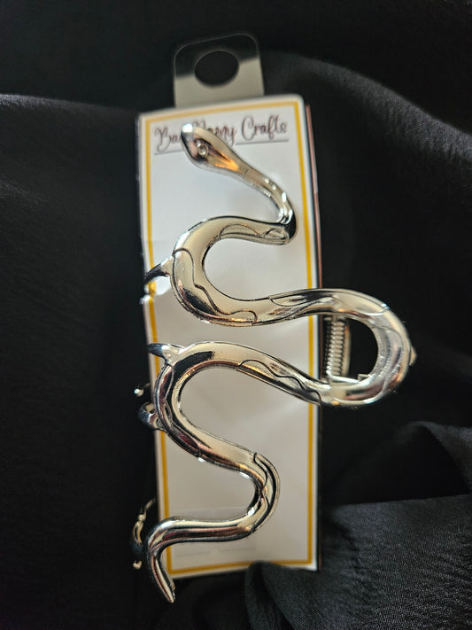 Snake hair claw